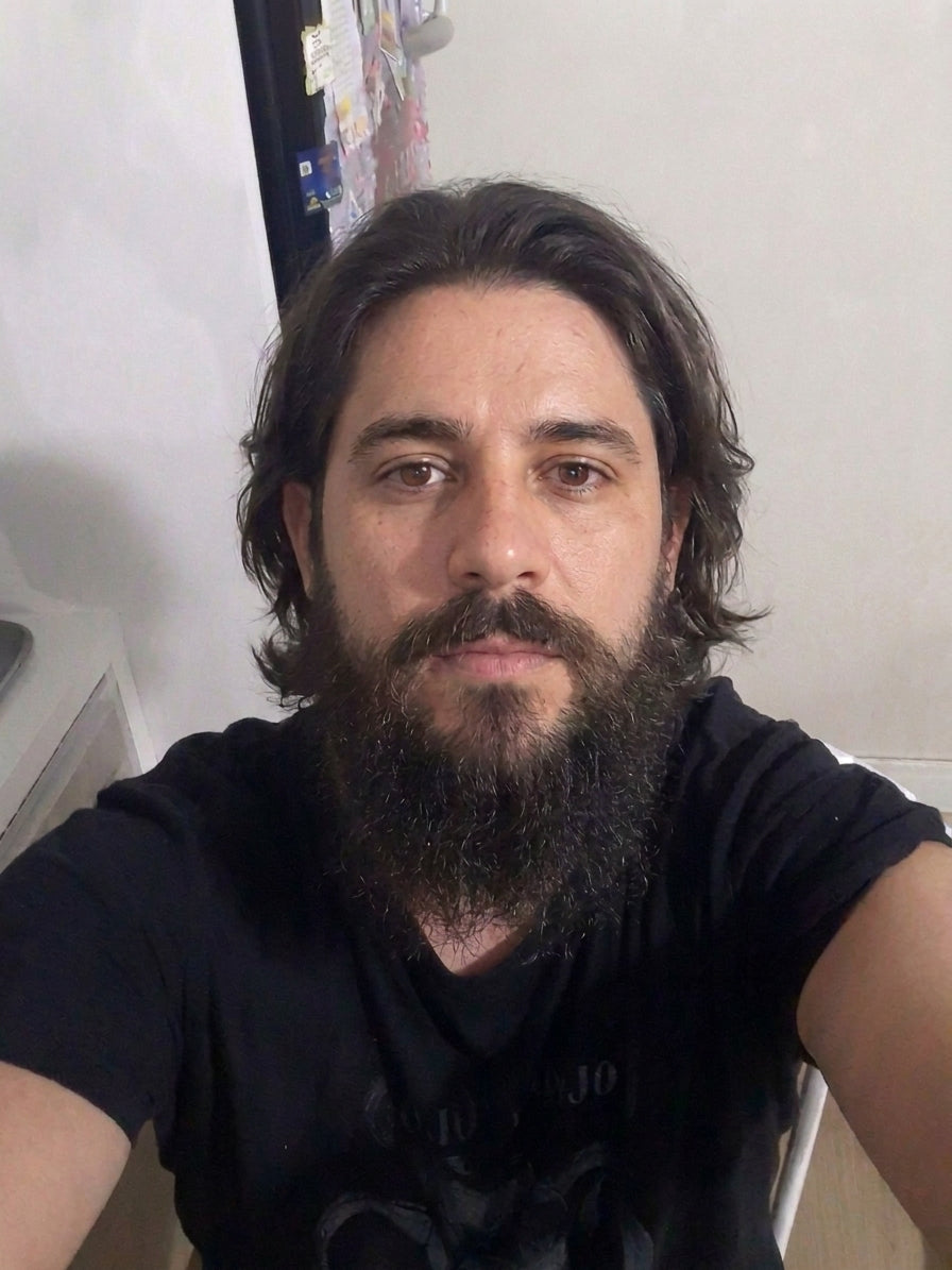 <em>Miguel B.</em>